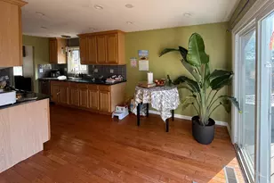 401 S Whispering Hills Dr, Naperville, IL 60540 - Photo 4