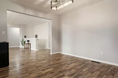 15549 Bryden Drive, South Beloit, IL 61080 - Photo 12