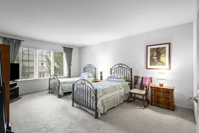 [Address not provided], Northbrook, IL 60062 - Photo 20