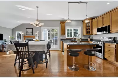 1705 S Stewart Avenue, Lombard, IL 60148 - Photo 6