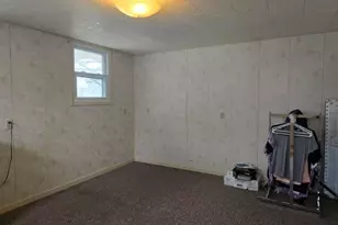 710 Country Ln, Carthage, IL 62321 - Photo 22