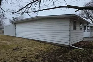 710 Country Ln, Carthage, IL 62321 - Photo 26