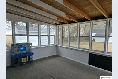 710 Country Lane, Carthage, IL 62321 - Photo 18