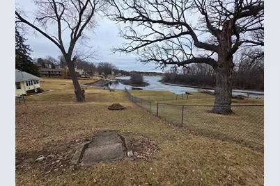 24927 W Forest Drive, Lake Villa, IL 60046 - Photo 12