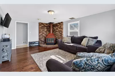 2408 Meridian Drive, Joliet, IL 60431 - Photo 6