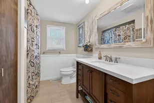 2408 Meridian Dr, Joliet, IL 60431 - Photo 16