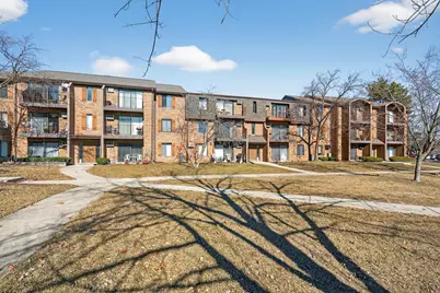 734 N Briar Hill Lane #3, Addison, IL 60101 - Photo 2