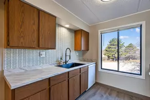 734 N Briar Hill Ln, Addison, IL 60101 - Photo 8