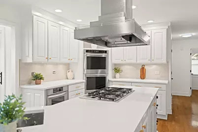 2791 Spinner Court, Naperville, IL 60565 - Photo 4