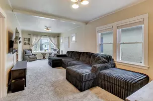 1161 S Ridgeland Ave, Oak Park, IL 60304 - Photo 2