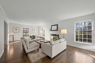 722 Forest Hill Rd, Lake Forest, IL 60045 - Photo 8