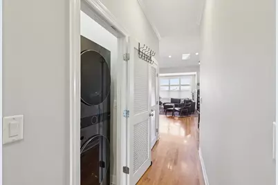 1473 W Irving Park Road #4E, Chicago, IL 60613 - Photo 4