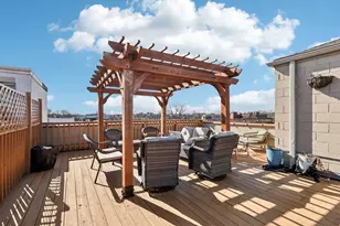 1473 W Irving Park Rd, Chicago, IL 60613 - Photo 30