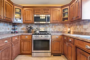 19813 Clare Dr, Tinley Park, IL 60487 - Photo 8