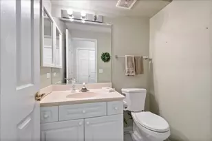 3850 W Bryn Mawr Ave, Chicago, IL 60659 - Photo 18