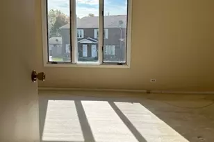 260/262/264/266 Paddock Circle, Glendale Heights, IL 60139 - Photo 6