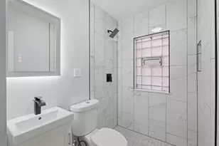 18037 Ridgewood Ave, Lansing, IL 60438 - Photo 8