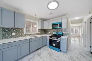 8121 S Commercial Ave, Chicago, IL 60617 - Photo 6