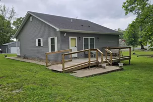 2806 Jones St, Eldorado, IL 62930 - Photo 4