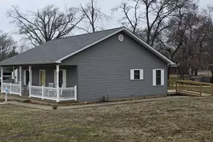 2806 Jones St, Eldorado, IL 62930 - Photo 4