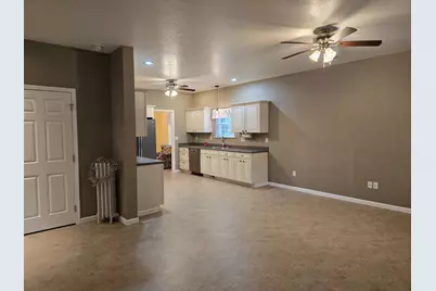 2806 Jones Street, Eldorado, IL 62930 - Photo 8