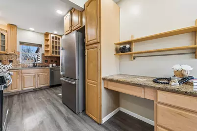 23 W Algonquin Road, Des Plaines, IL 60016 - Photo 8