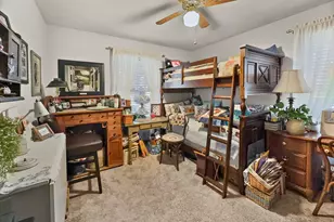 447 S Ralph St, Watseka, IL 60970 - Photo 14