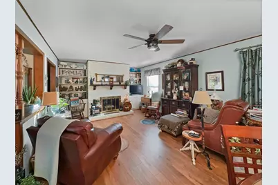 447 S Ralph Street, Watseka, IL 60970 - Photo 6