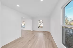 [Address not provided], Buffalo Grove, IL 60089 - Photo 4