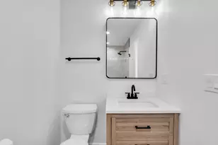 [Address not provided], Buffalo Grove, IL 60089 - Photo 22