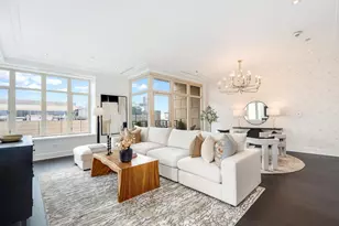 118 E Erie St, Chicago, IL 60611 - Photo 8