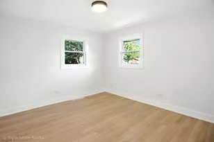 8053 Newland Ave, Burbank, IL 60459 - Photo 10