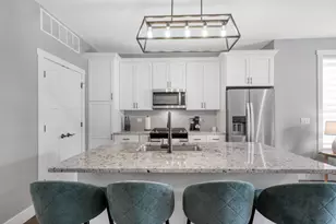 100 Great Loop E Dr, Ottawa, IL 61350 - Photo 6