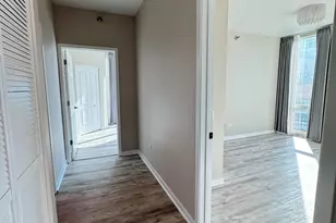 757 N Orleans St, Chicago, IL 60654 - Photo 6