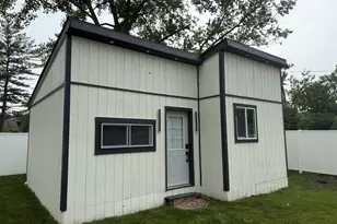 684 Pfingsten Rd, Northbrook, IL 60062 - Photo 12