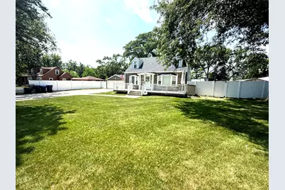 684 Pfingsten Road, Northbrook, IL 60062 - Photo 4