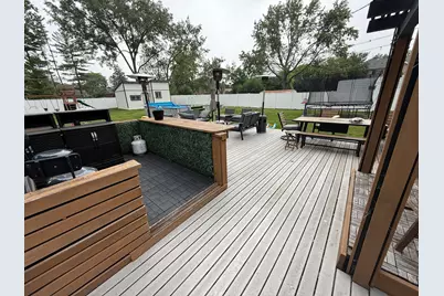 684 Pfingsten Road, Northbrook, IL 60062 - Photo 6