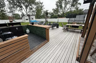 684 Pfingsten Rd, Northbrook, IL 60062 - Photo 6