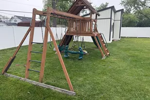 684 Pfingsten Rd, Northbrook, IL 60062 - Photo 30