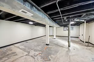 3918 W Fillmore St, Chicago, IL 60624 - Photo 44