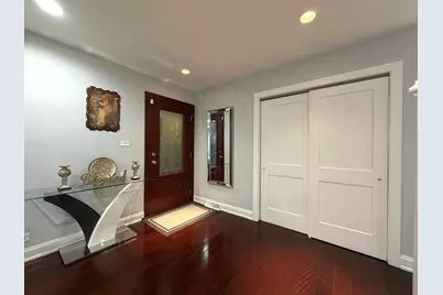 8515 N Ozanam Avenue, Niles, IL 60714 - Photo 2