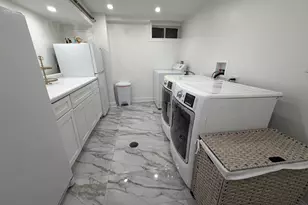 8515 N Ozanam Ave, Niles, IL 60714 - Photo 22