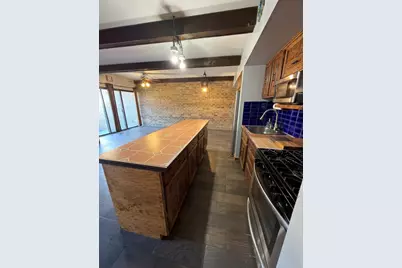 203 Kenneth Circle, Elgin, IL 60120 - Photo 8