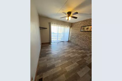 203 Kenneth Circle, Elgin, IL 60120 - Photo 28