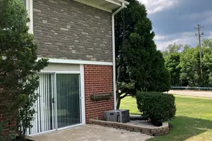 7 Cour Deauville Ct, Palos Hills, IL 60465 - Photo 10