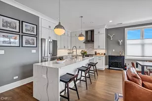 5748 N Hermitage Ave, Chicago, IL 60660 - Photo 4