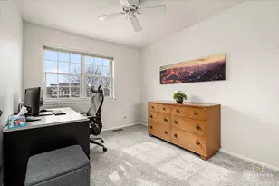 616 Manomet Ct, Schaumburg, IL 60173 - Photo 22