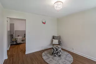 130 S Park Rd, Joliet, IL 60433 - Photo 8