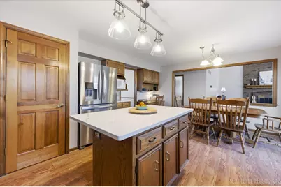 628 Flock Avenue, Naperville, IL 60565 - Photo 12