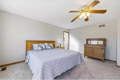 628 Flock Avenue, Naperville, IL 60565 - Photo 18